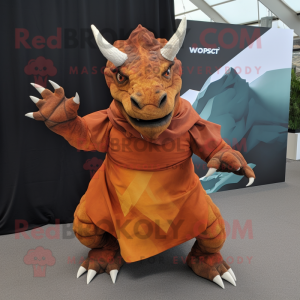 Rust Triceratops personaje...