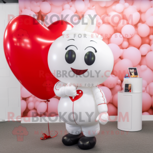 Białe balony w kształcie...