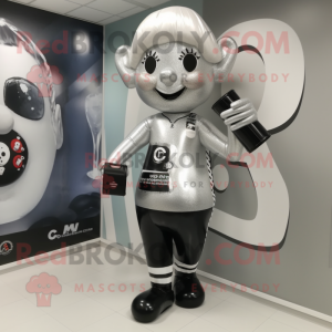Silver Guinness maskot...
